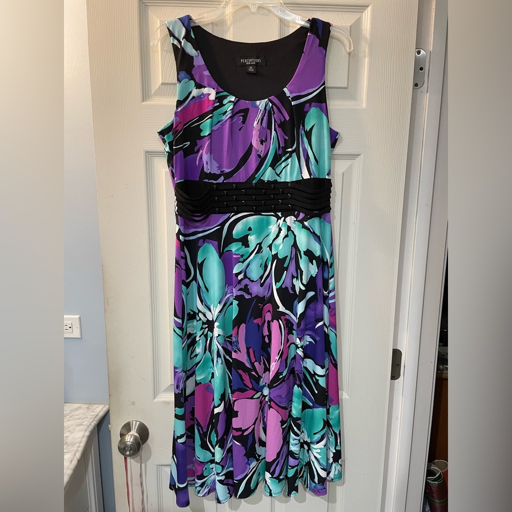 Perceptions size 12 Floral Sleeveless Dress